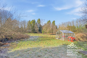 Photo 33- click for photo gallery